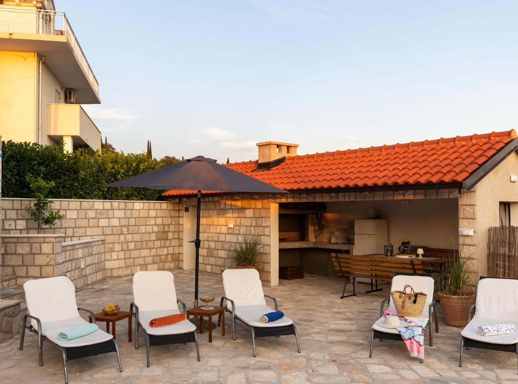 Villa Source With Private Pool Pridvorje Exteriér fotografie